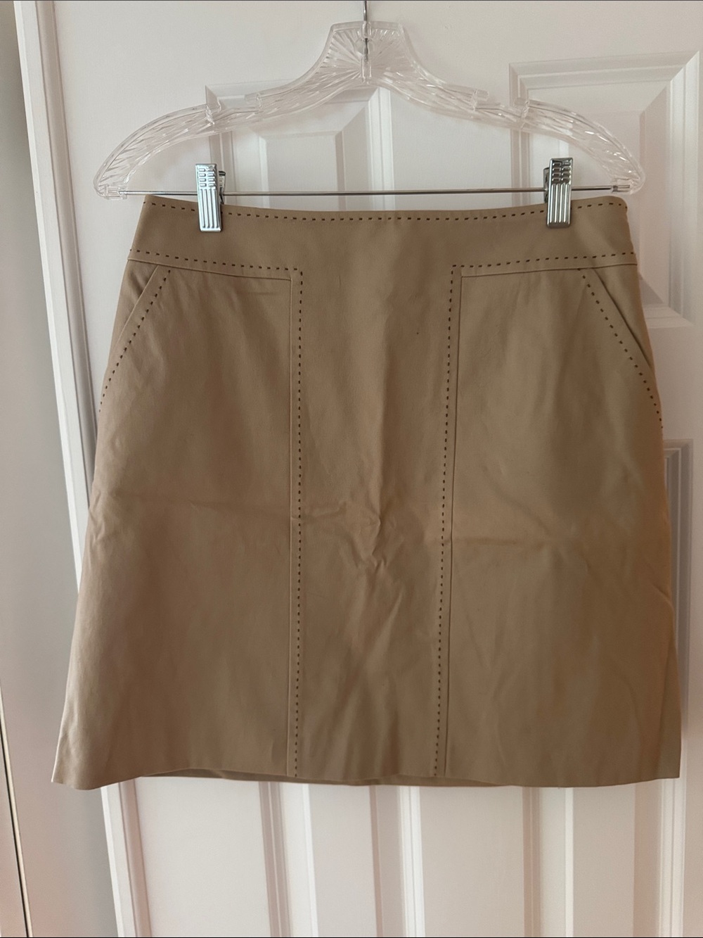 J. McLaughlin Classic Beige A-Line Skirt. Perfect for summer. Fully lined. NWT